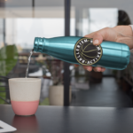 mockup-of-someone-pouring-water-from-an-aluminum-bottle-33532 (1)